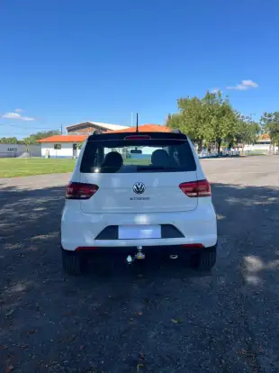 VOLKSWAGEN-FOX-2019