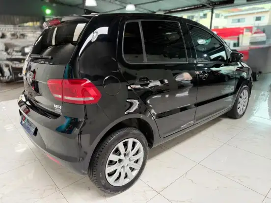 VOLKSWAGEN-FOX-1.6 MSI TRENDLINE 8V FLEX 4P MANUAL VOLKSWAGEN-FOX-2015