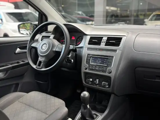VOLKSWAGEN-FOX-1.6 MSI TRENDLINE 8V FLEX 4P MANUAL VOLKSWAGEN-FOX-2014