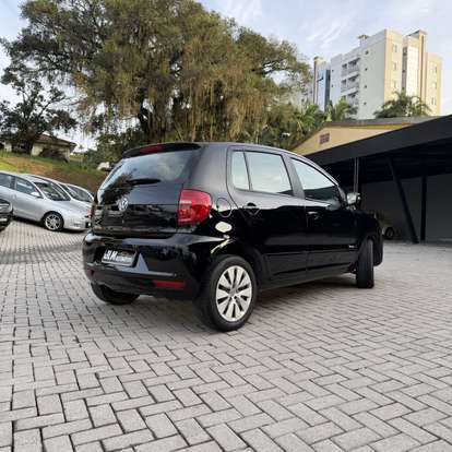 VOLKSWAGEN-FOX-2013