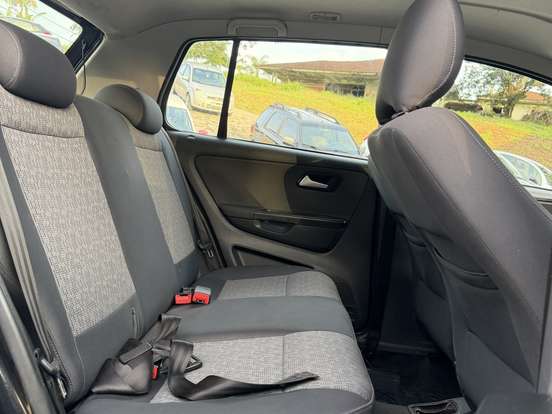 VOLKSWAGEN-FOX-1.0 MI 8V FLEX 4P MANUAL VOLKSWAGEN-FOX-2013