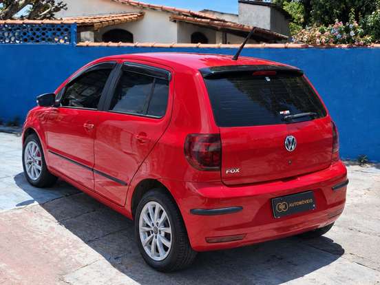 VOLKSWAGEN-FOX-2014
