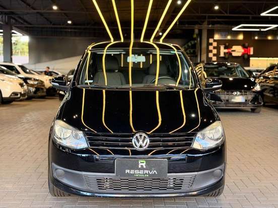 VOLKSWAGEN-FOX-1.0 MI 8V FLEX 4P MANUAL VOLKSWAGEN-FOX-2014