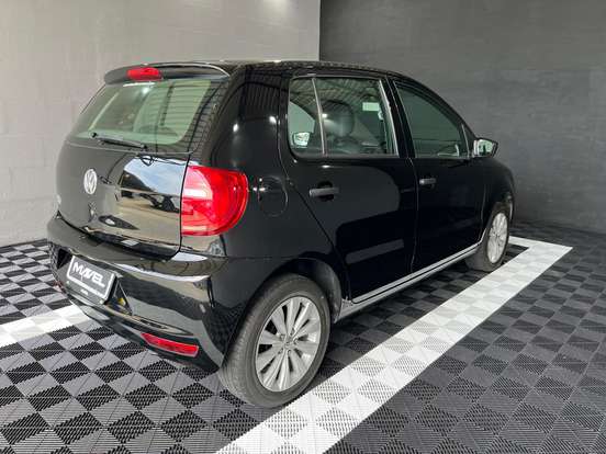 VOLKSWAGEN-FOX-2013