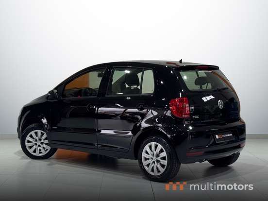 VOLKSWAGEN-FOX-2012