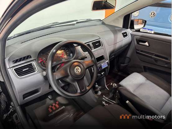VOLKSWAGEN-FOX-1.0 MI 8V FLEX 4P MANUAL VOLKSWAGEN-FOX-2012