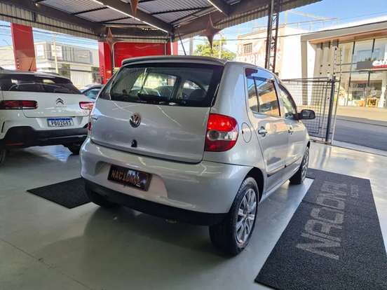 VOLKSWAGEN-FOX-2008