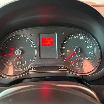 VOLKSWAGEN-FOX-2011