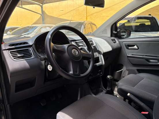 VOLKSWAGEN-FOX-2010