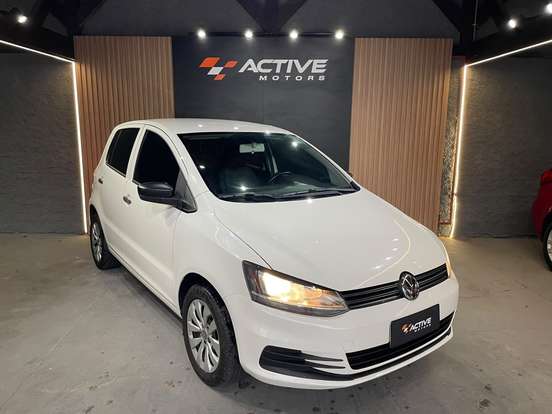 VOLKSWAGEN-FOX-2015