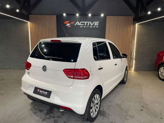 VOLKSWAGEN-FOX-1.0 MI TRENDLINE 8V FLEX 4P MANUAL VOLKSWAGEN-FOX-2015