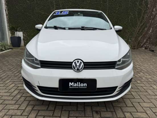 VOLKSWAGEN-FOX-2015