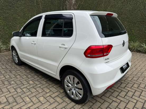 VOLKSWAGEN-FOX-1.0 MI TRENDLINE 8V FLEX 4P MANUAL VOLKSWAGEN-FOX-2015