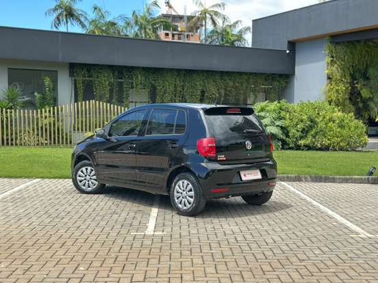 VOLKSWAGEN-FOX-2013