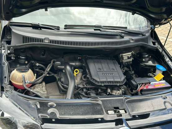 VOLKSWAGEN-FOX-2013