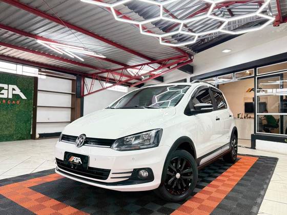 VOLKSWAGEN FOX 1.0 MPI TRACK 12V FLEX 4P MANUAL