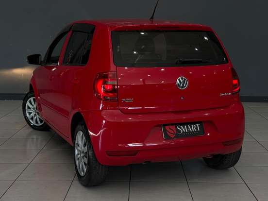 VOLKSWAGEN-FOX-2010