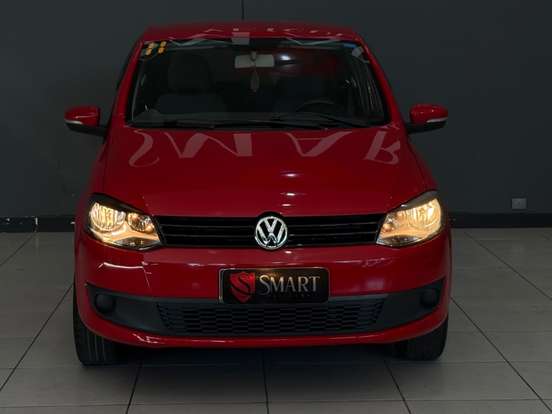 VOLKSWAGEN-FOX-2010