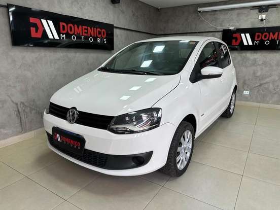 VOLKSWAGEN-FOX-1.6 MI 8V FLEX 4P AUTOMATIZADO VOLKSWAGEN-FOX-2012