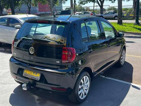 VOLKSWAGEN-FOX-2010