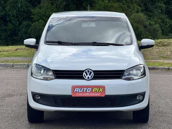 VOLKSWAGEN-FOX-2012