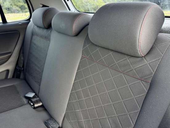 VOLKSWAGEN-FOX-2012