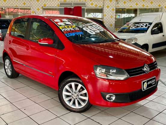 VOLKSWAGEN-FOX-2010