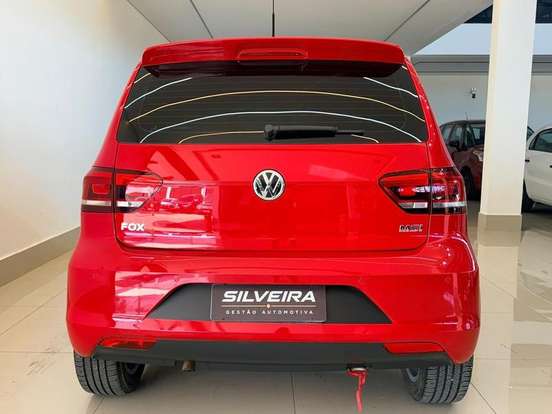 VOLKSWAGEN-FOX-2015