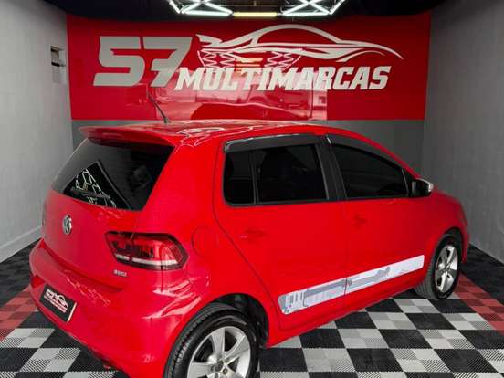 VOLKSWAGEN-FOX-1.6 MI ROCK IN RIO 8V FLEX 4P MANUAL VOLKSWAGEN-FOX-2015