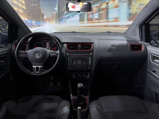 VOLKSWAGEN-FOX-2013