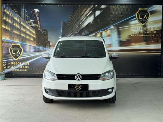 VOLKSWAGEN-FOX-1.6 MI ROCK IN RIO 8V FLEX 4P MANUAL VOLKSWAGEN-FOX-2013