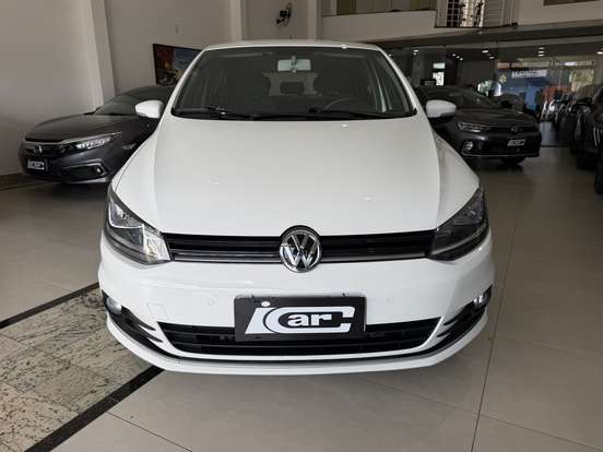 VOLKSWAGEN-FOX-2014