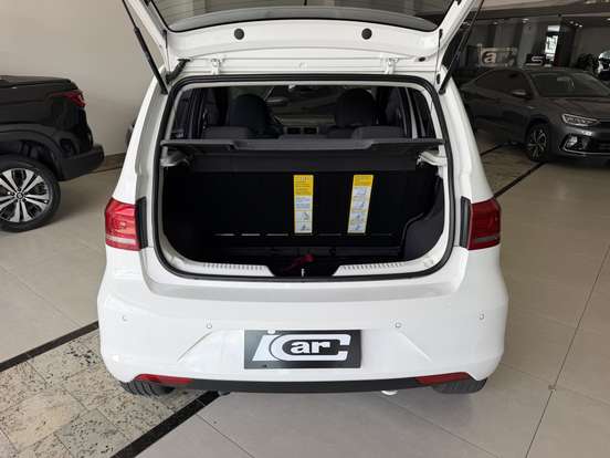 VOLKSWAGEN-FOX-1.6 MSI COMFORTLINE 8V FLEX 4P MANUAL VOLKSWAGEN-FOX-2014