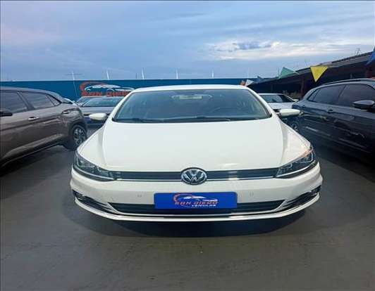 VOLKSWAGEN-FOX-2015