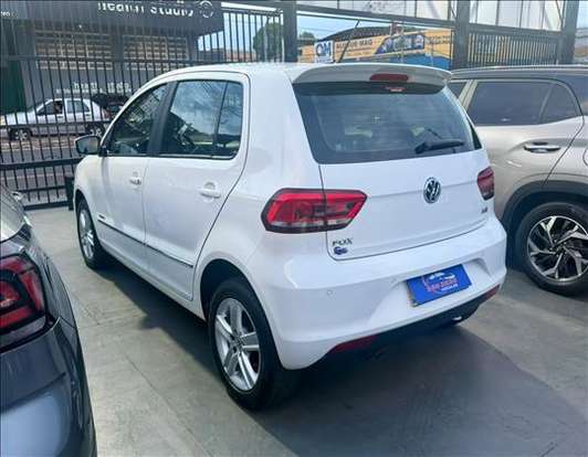 VOLKSWAGEN-FOX-1.6 MSI HIGHLINE 16V FLEX 4P MANUAL VOLKSWAGEN-FOX-2015