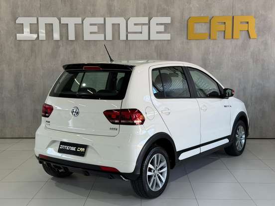 VOLKSWAGEN-FOX-1.6 MSI PEPPER 16V FLEX 4P MANUAL VOLKSWAGEN-FOX-2015