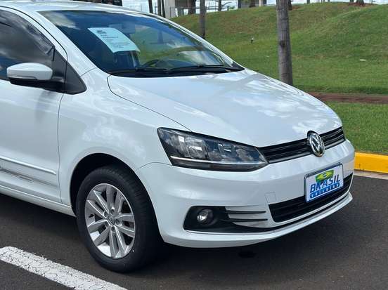 VOLKSWAGEN-FOX-2018