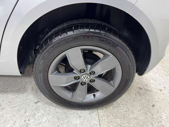 VOLKSWAGEN-FOX-1.6 MSI TOTAL FLEX CONNECT 4P I-MOTION VOLKSWAGEN-FOX-2019