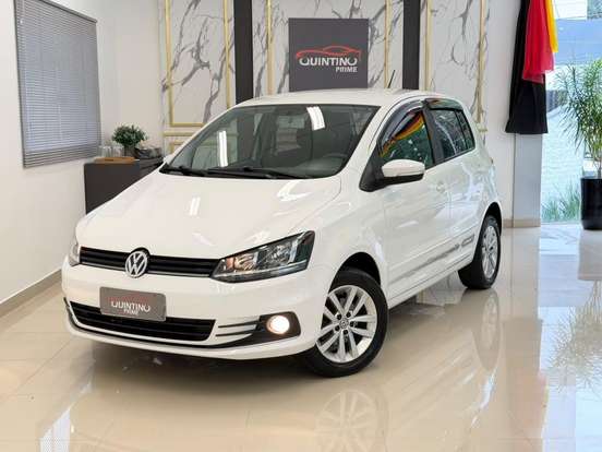 VOLKSWAGEN-FOX-2017