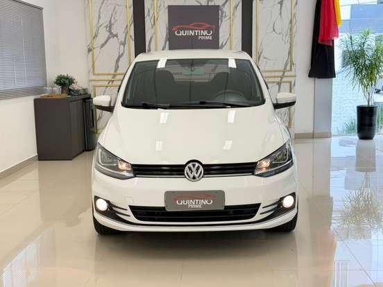 VOLKSWAGEN-FOX-2017