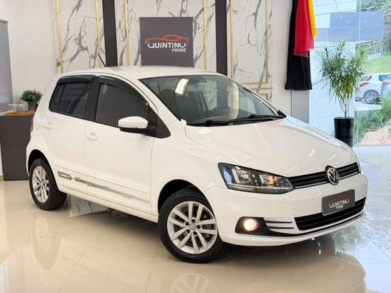 VOLKSWAGEN-FOX-1.6 MSI TOTAL FLEX CONNECT 4P MANUAL VOLKSWAGEN-FOX-2017