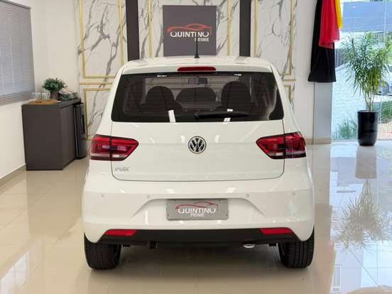 VOLKSWAGEN-FOX-2017
