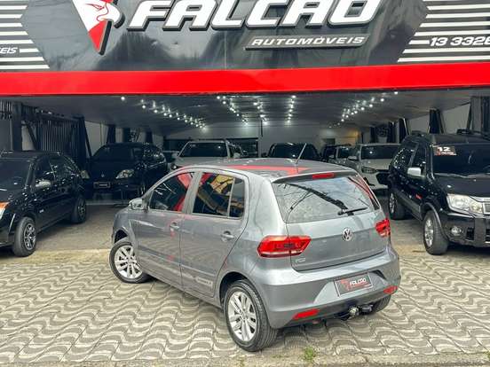 VOLKSWAGEN-FOX-2017