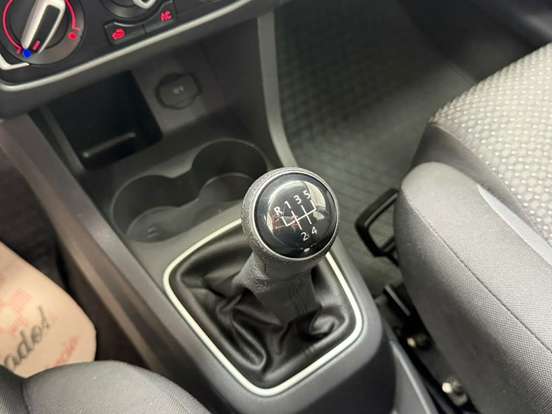 VOLKSWAGEN-FOX-1.6 MSI TOTAL FLEX CONNECT 4P MANUAL VOLKSWAGEN-FOX-2018