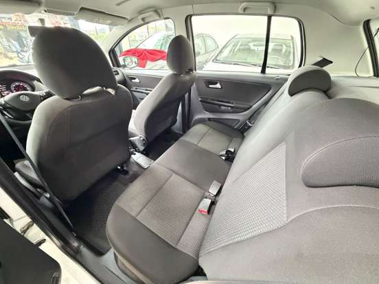 VOLKSWAGEN-FOX-2018
