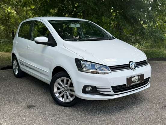 VOLKSWAGEN-FOX-2019