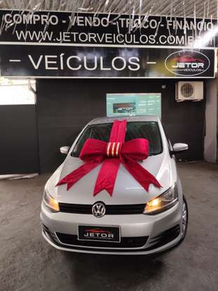 VOLKSWAGEN-FOX-2015