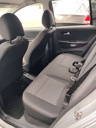 VOLKSWAGEN-FOX-2015