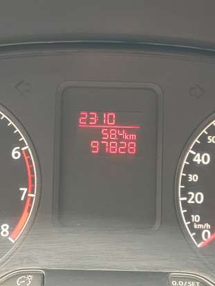 VOLKSWAGEN-FOX-1.6 MSI TRENDLINE 8V FLEX 4P MANUAL VOLKSWAGEN-FOX-2015