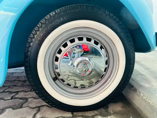 VOLKSWAGEN-FUSCA-1975